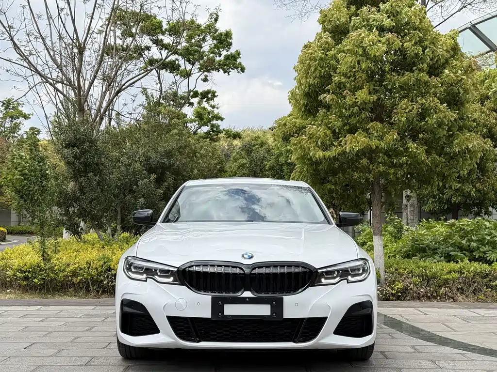 BMW 3 Series 2022