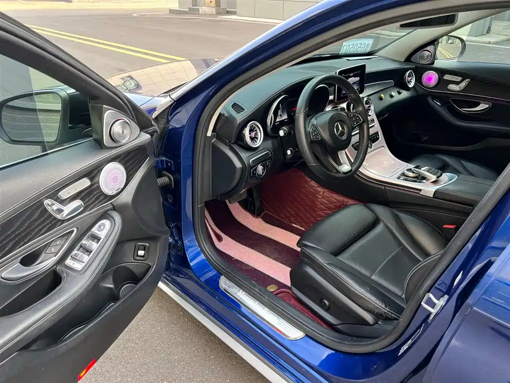 Mercedes-Benz C-Class 2018