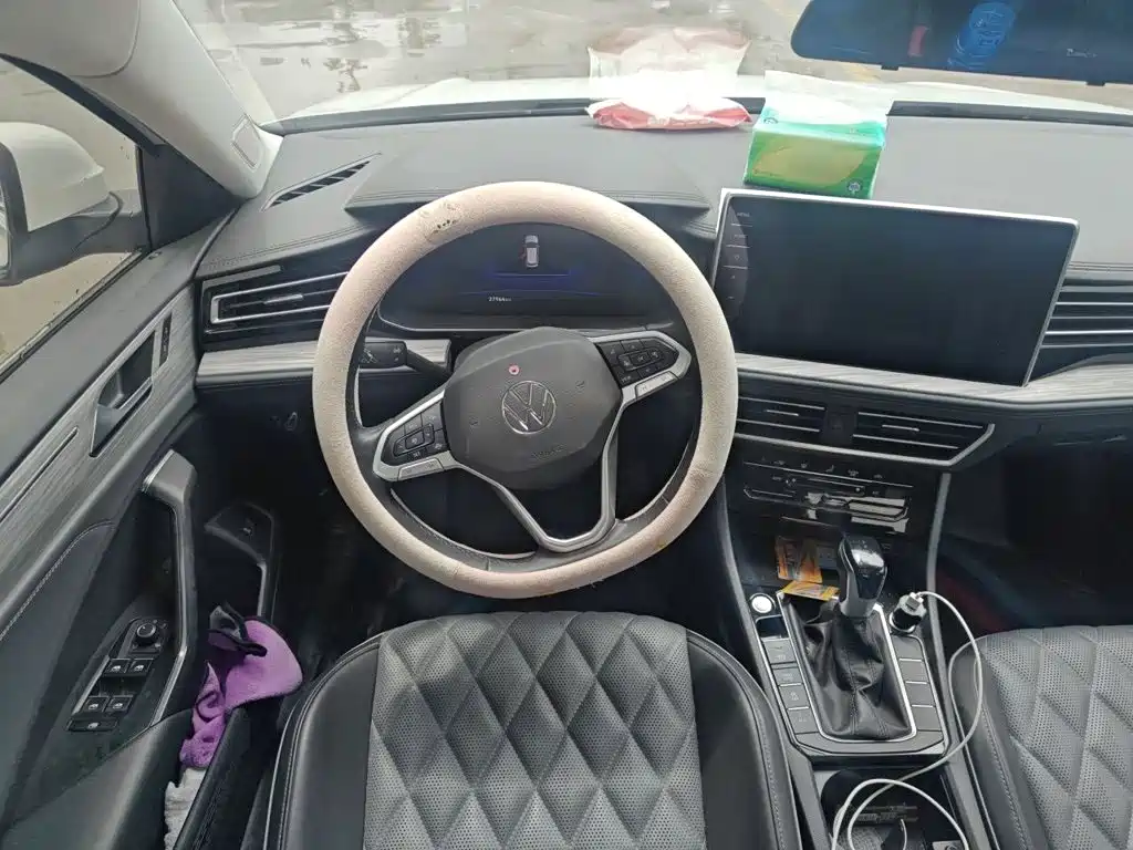 Volkswagen Sagitar 2023