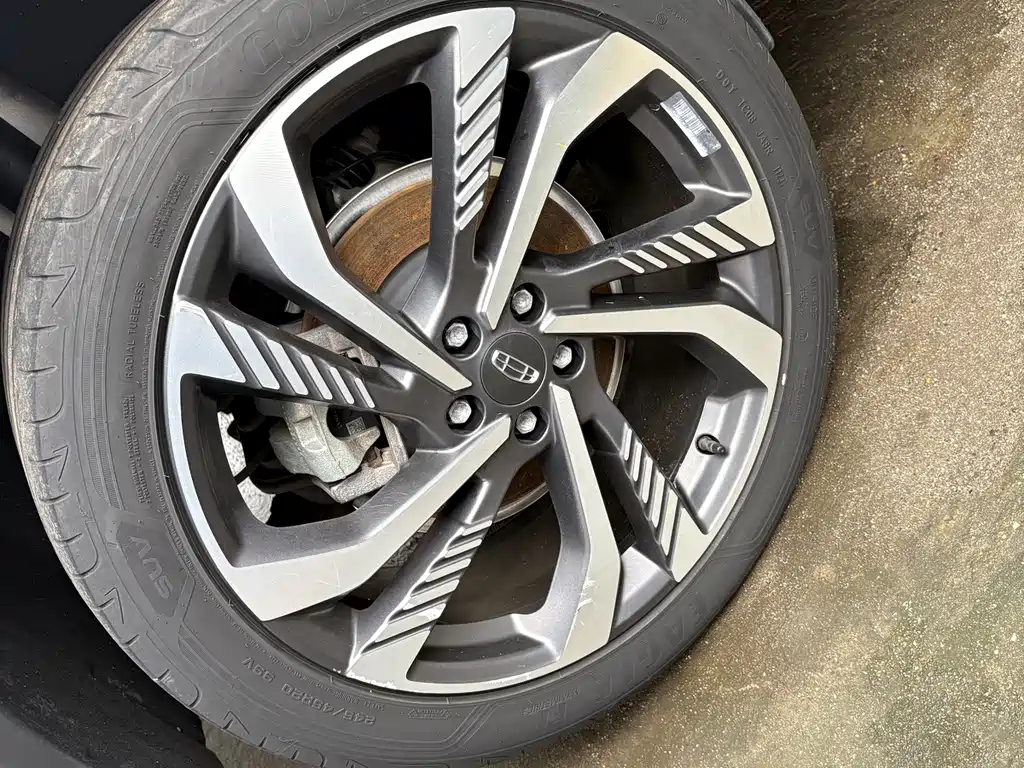 Geely Xingyue L 2023 — фото 10