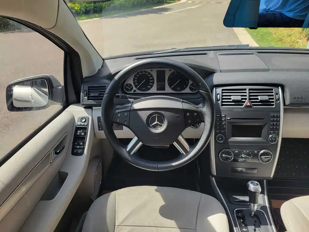Mercedes-Benz B-Class 2012 — фото 23