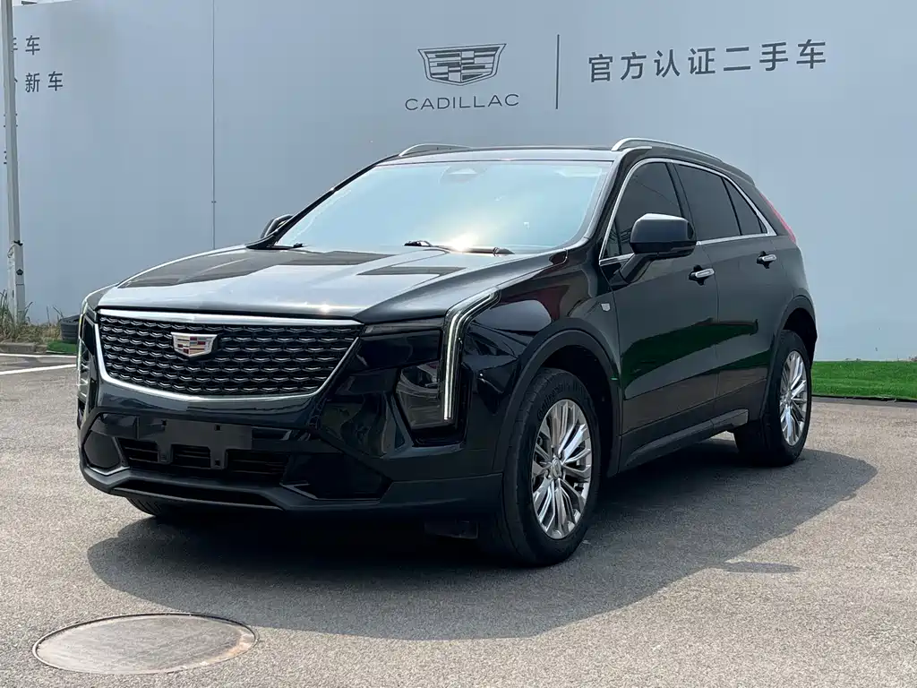 Cadillac XT4 2023 — фото 1