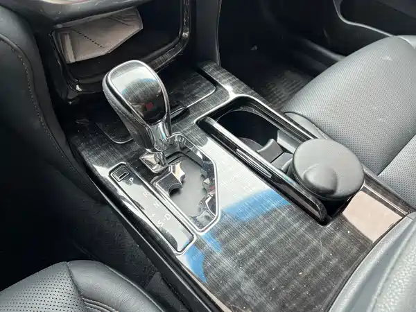 Toyota Crown 2017