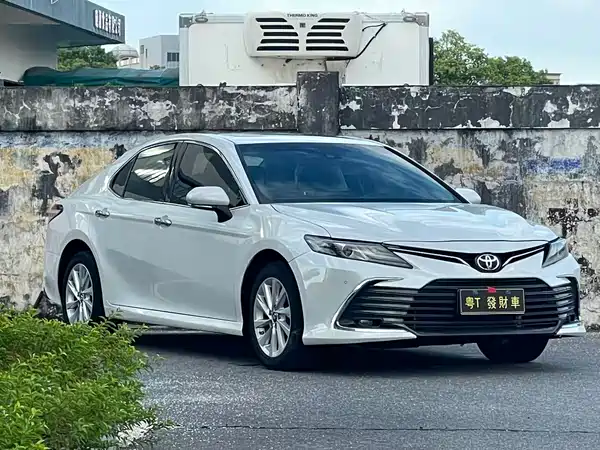 Toyota Camry 2021