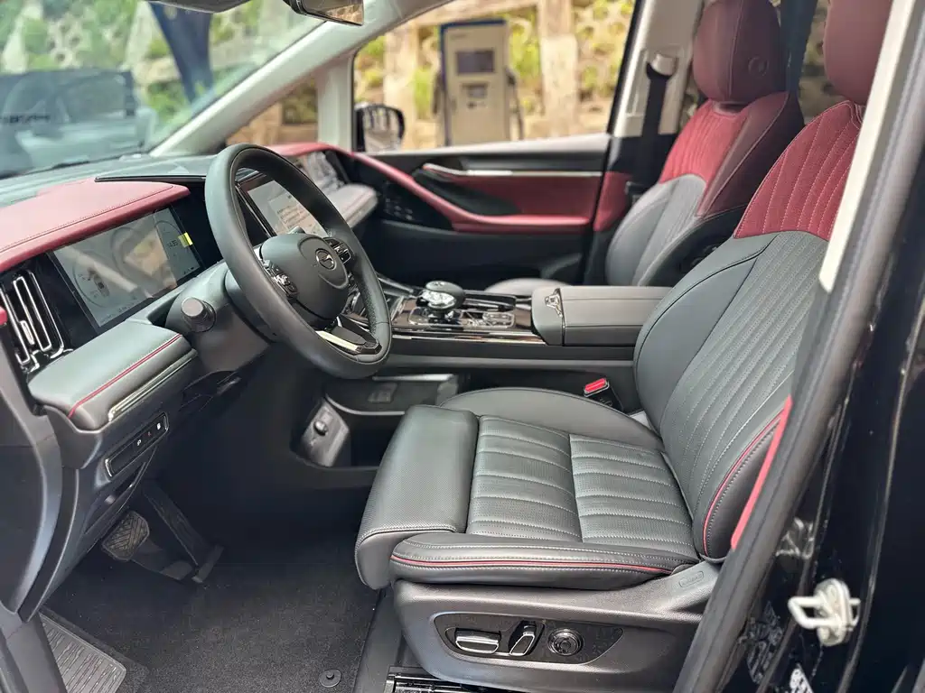 GAC Motor Trumpchi E9 2025 — фото 15