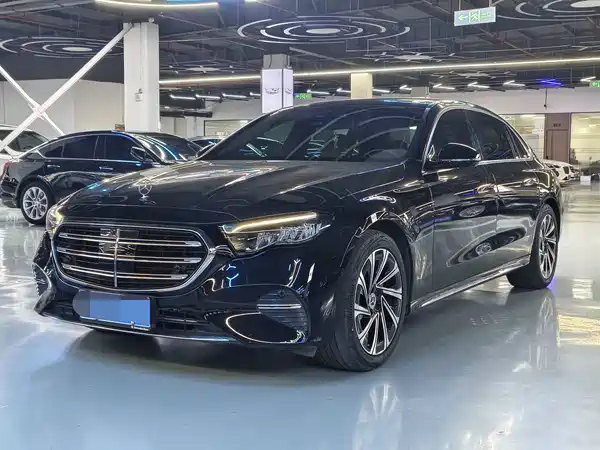 Mercedes-Benz E-Class 2025