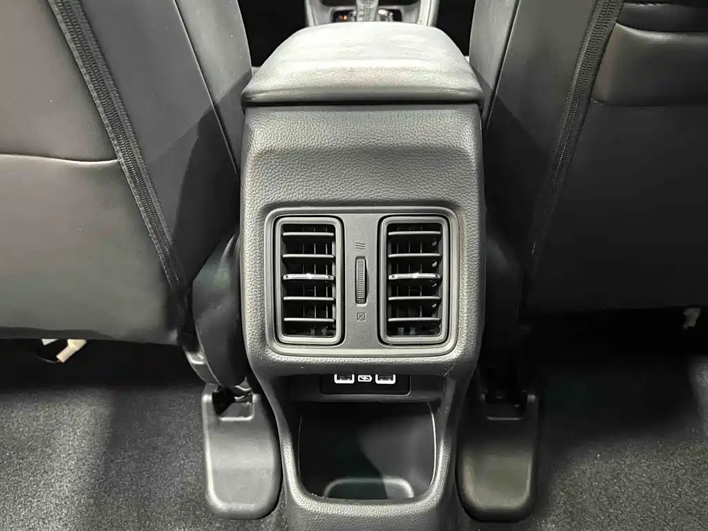 Honda Vezel 2023 — фото 12