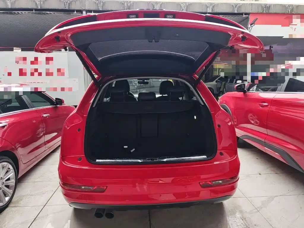 Audi Q3 2018 — фото 19
