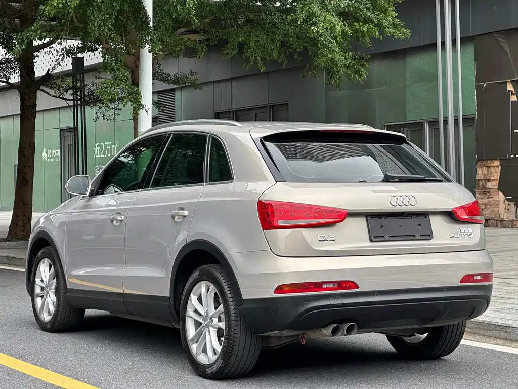 Audi Q3 2015 — фото 44
