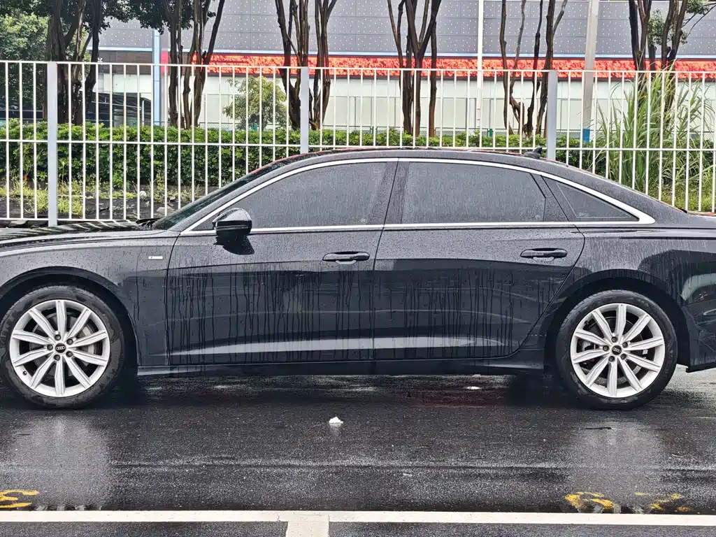 Audi A6L 2022 — фото 4