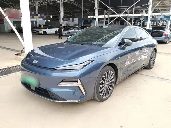 Geely Galaxy Starshine 8 2025