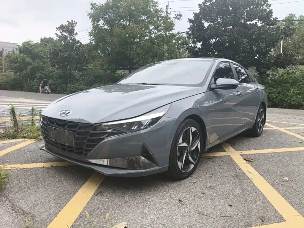 Hyundai Elantra 2021