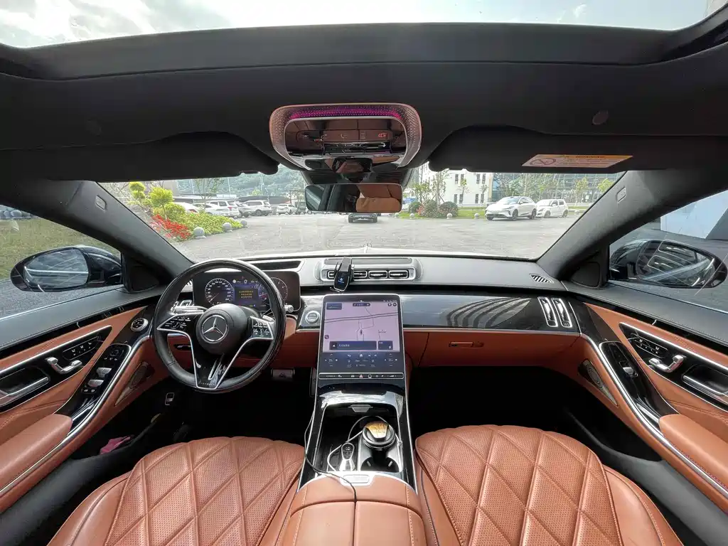 Mercedes-Benz Maybach S-Class 2024