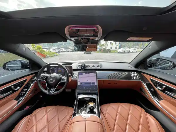 Mercedes-Benz Maybach S-Class 2024