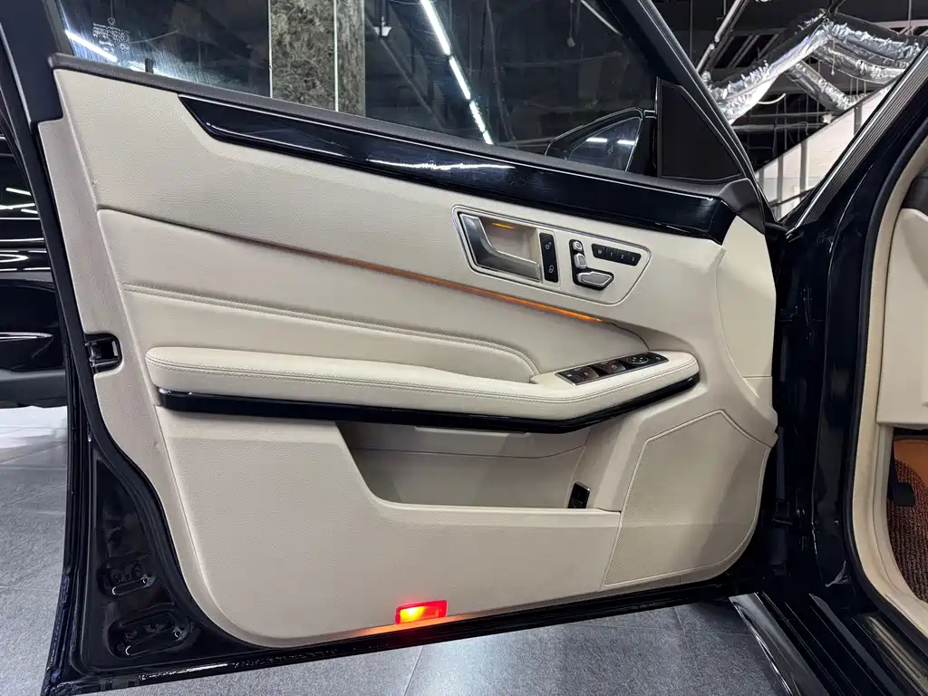 Mercedes-Benz E-Class 2016