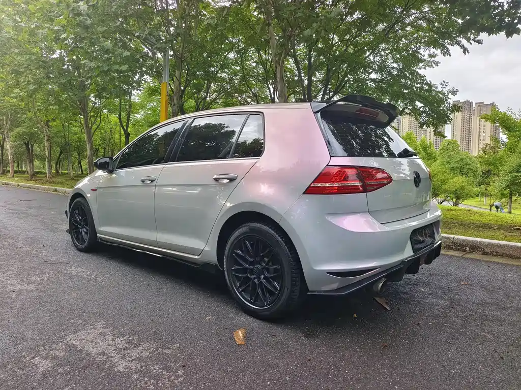 Volkswagen Golf 2016