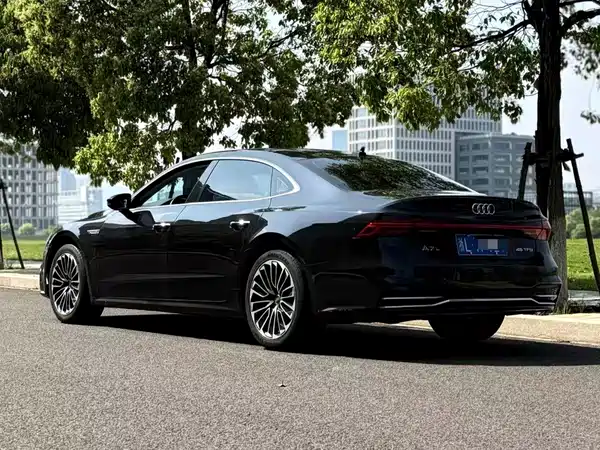 Audi A7L 2024