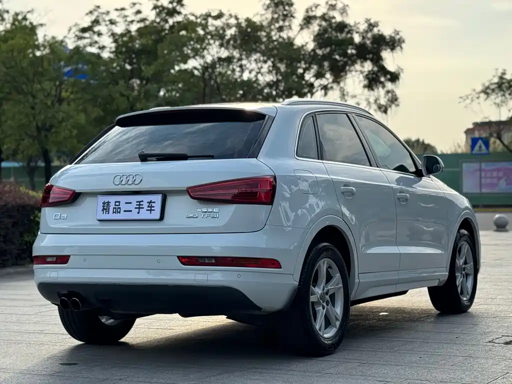 Audi Q3 2017 — фото 8