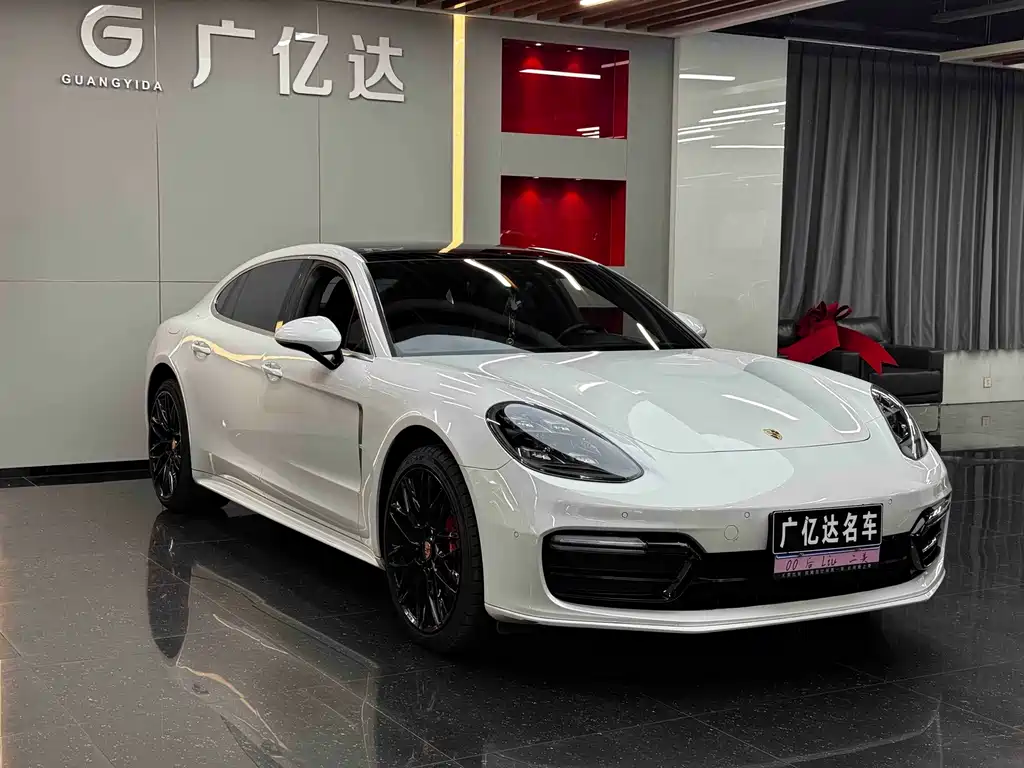 Porsche Panamera 2018 — фото 3