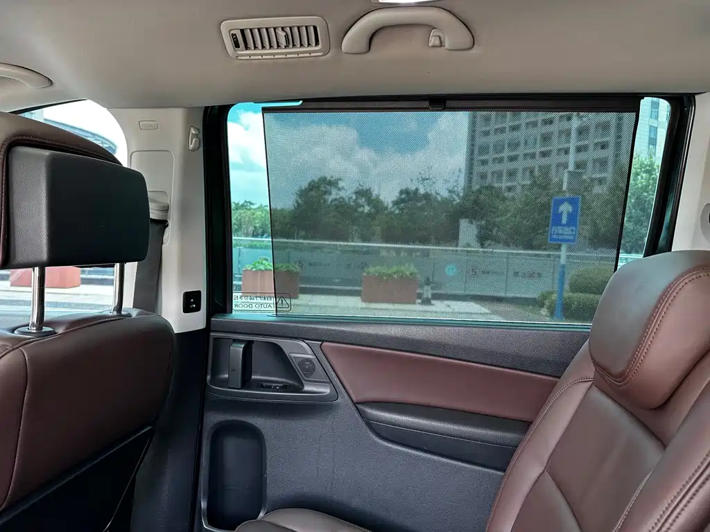 Volkswagen Sharan 2018 — фото 11