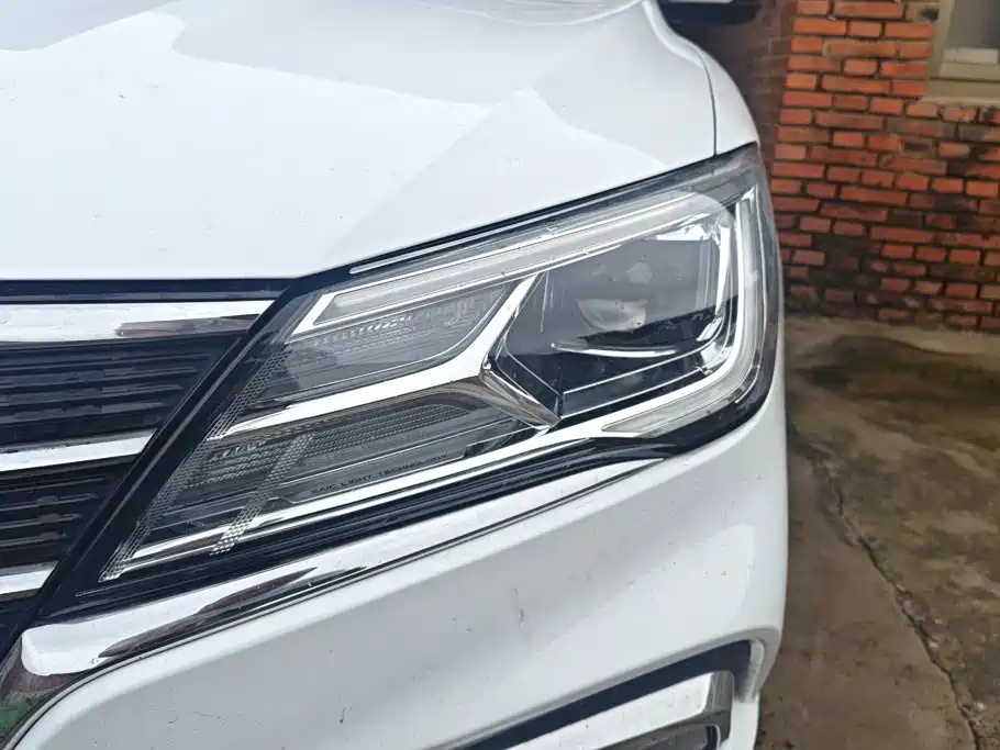 Roewe i5 2020