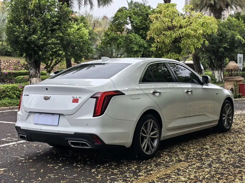 Cadillac CT4 2021 — фото 6