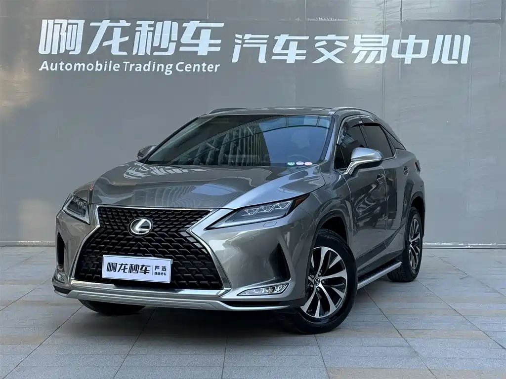Lexus RX 2022 — фото 1