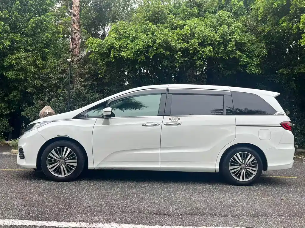 Honda Odyssey 2020 — фото 12