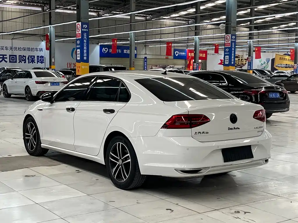 Volkswagen Lamando 2019 — фото 15