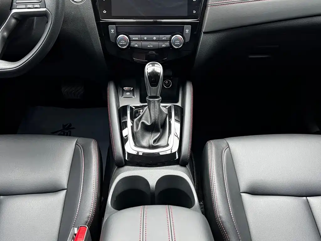 Nissan Qashqai 2023 — фото 11