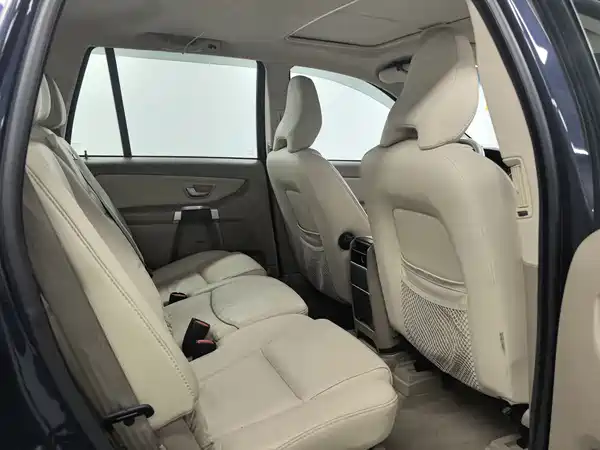 Volvo XC90 2012