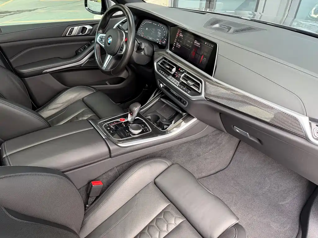 BMW X5 M 2021 — фото 16
