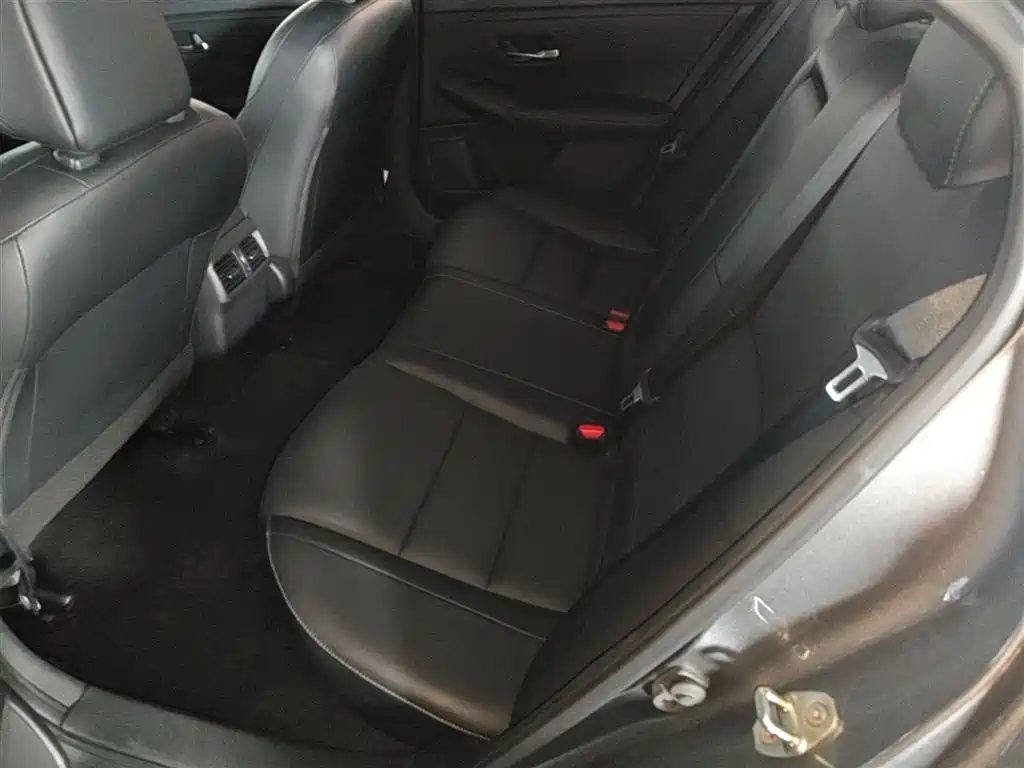 Nissan Sylphy 2022 — фото 17
