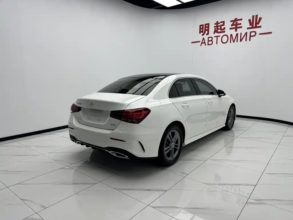 Mercedes-Benz A-Class 2022 — фото 9