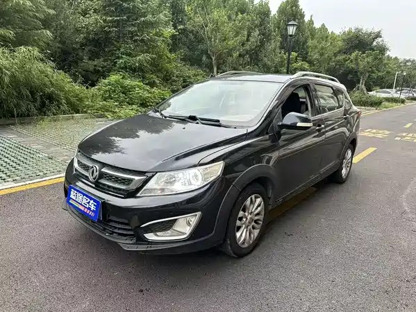 Dongfeng Fengshen AX3 2016