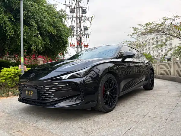 MG MG7 2023