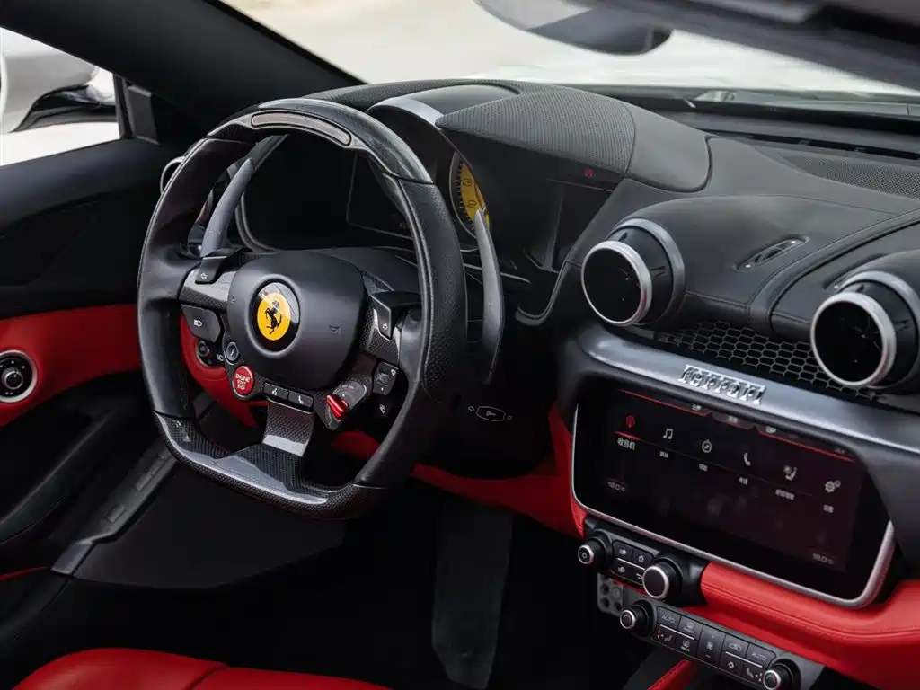 Ferrari Portofino 2019 — фото 10