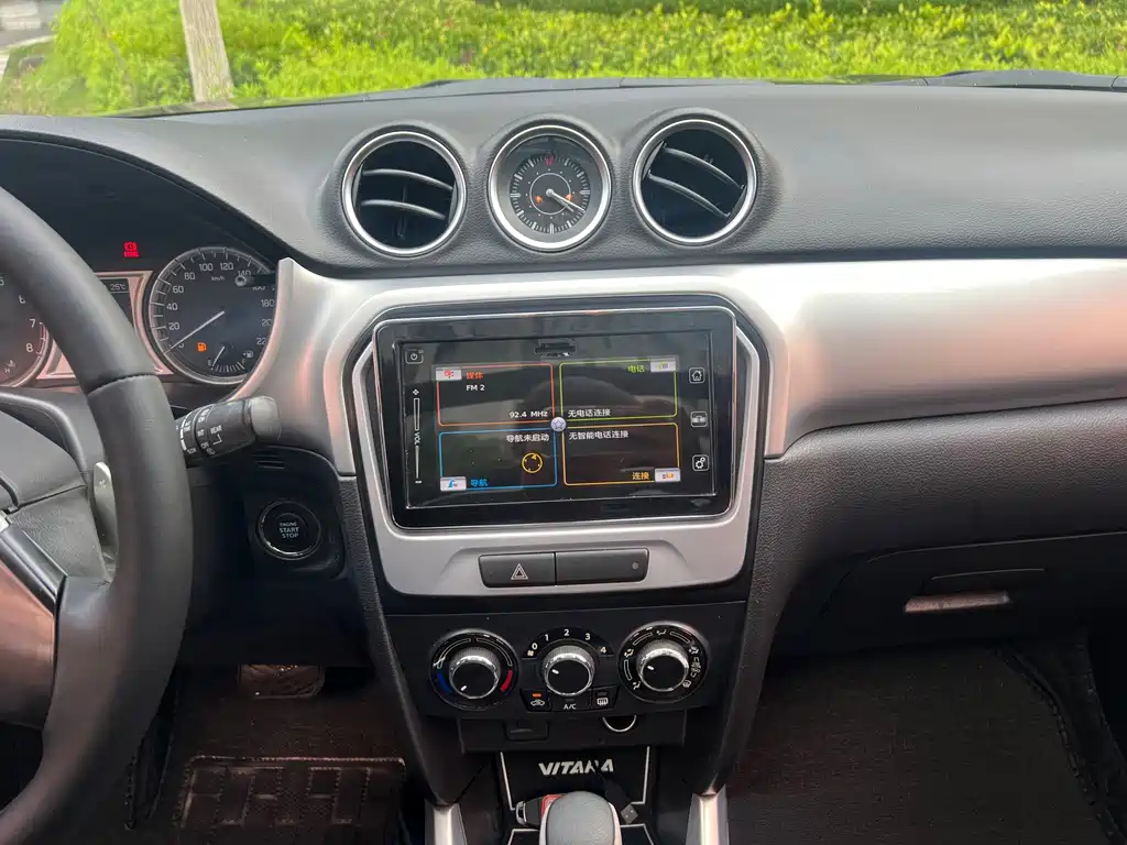 Suzuki Vitara 2018 — фото 14