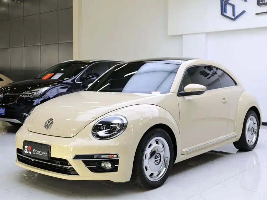 Volkswagen Beetle 2020 — фото 18