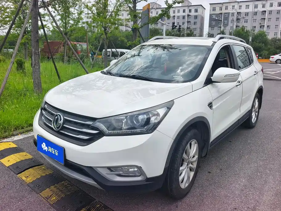 Dongfeng Fengshen AX7 2016 — фото 1