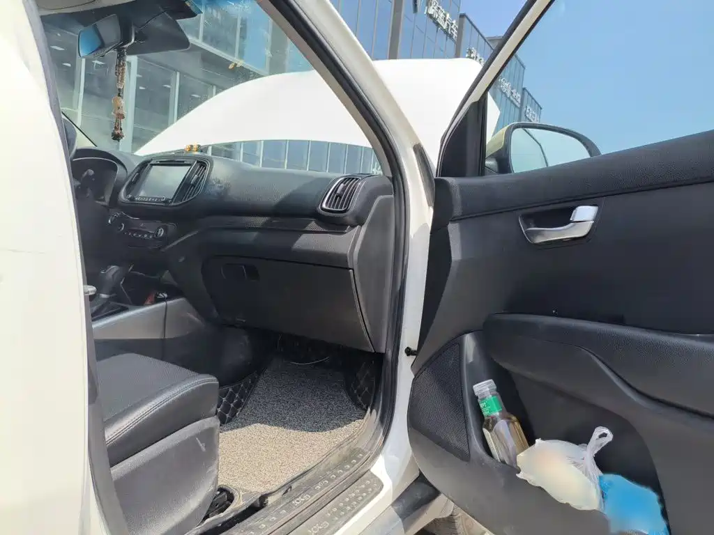 Kia KX3 2016 — фото 20