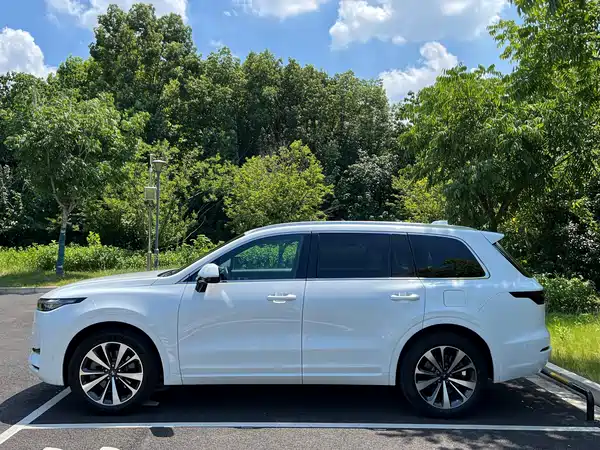 Li Auto ONE 2021