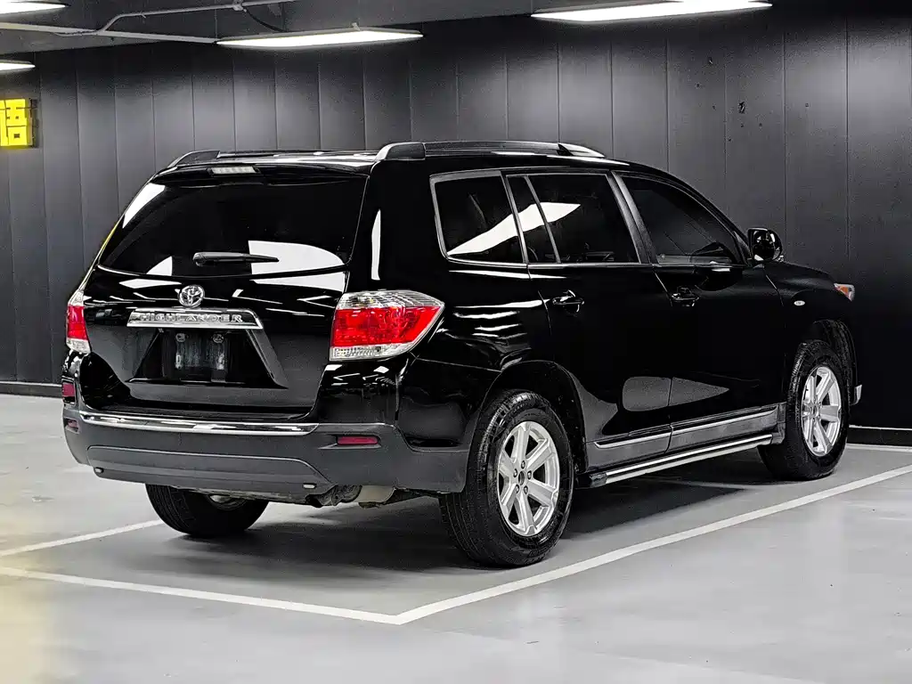 Toyota Highlander 2014 — фото 17