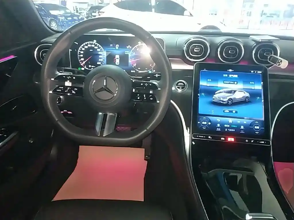 Mercedes-Benz C-Class 2023 — фото 11