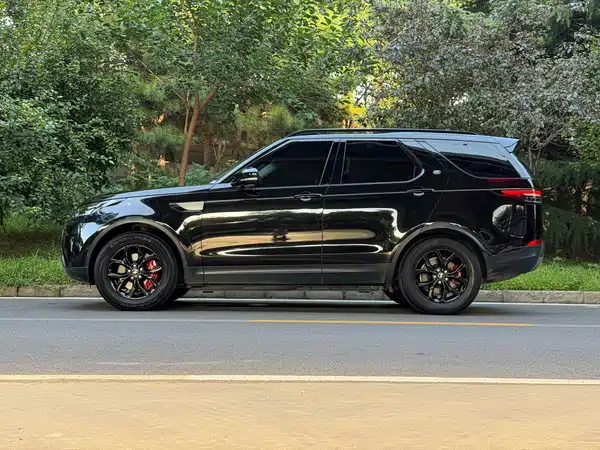 Land Rover Discovery 2019