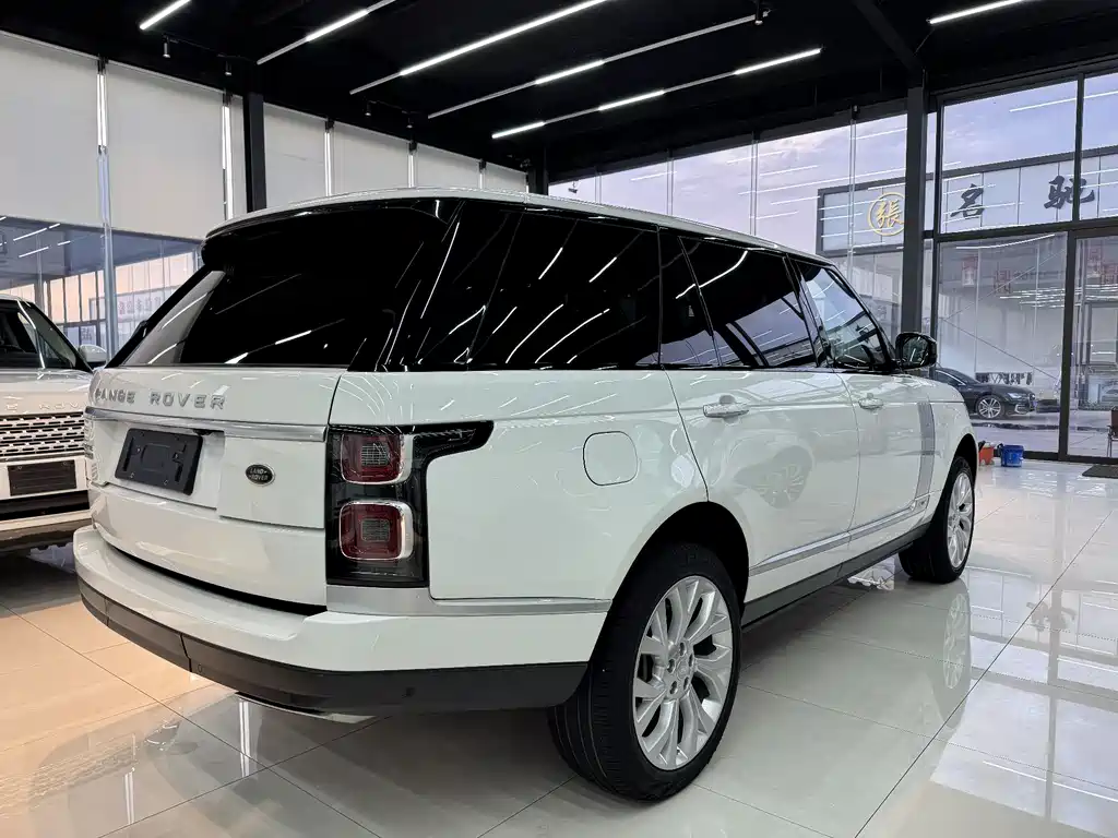 Land Rover Range Rover 2018 — фото 4