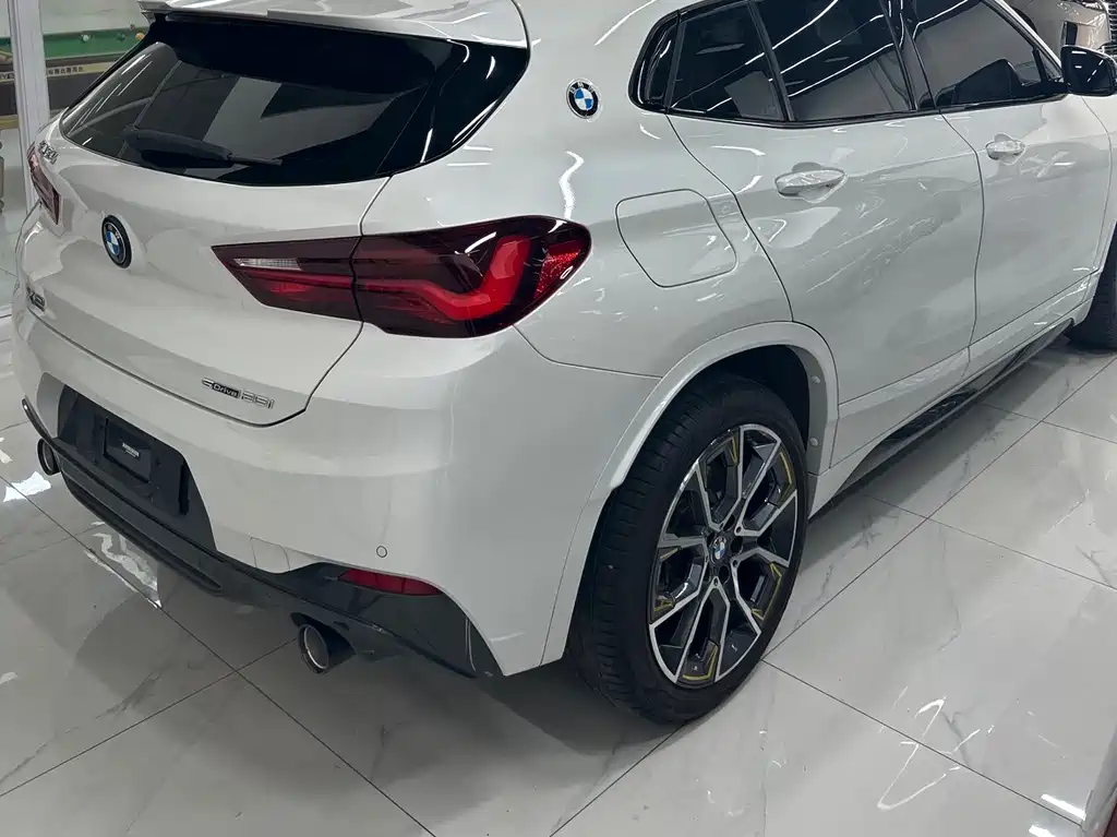 BMW X2 2023 — фото 11