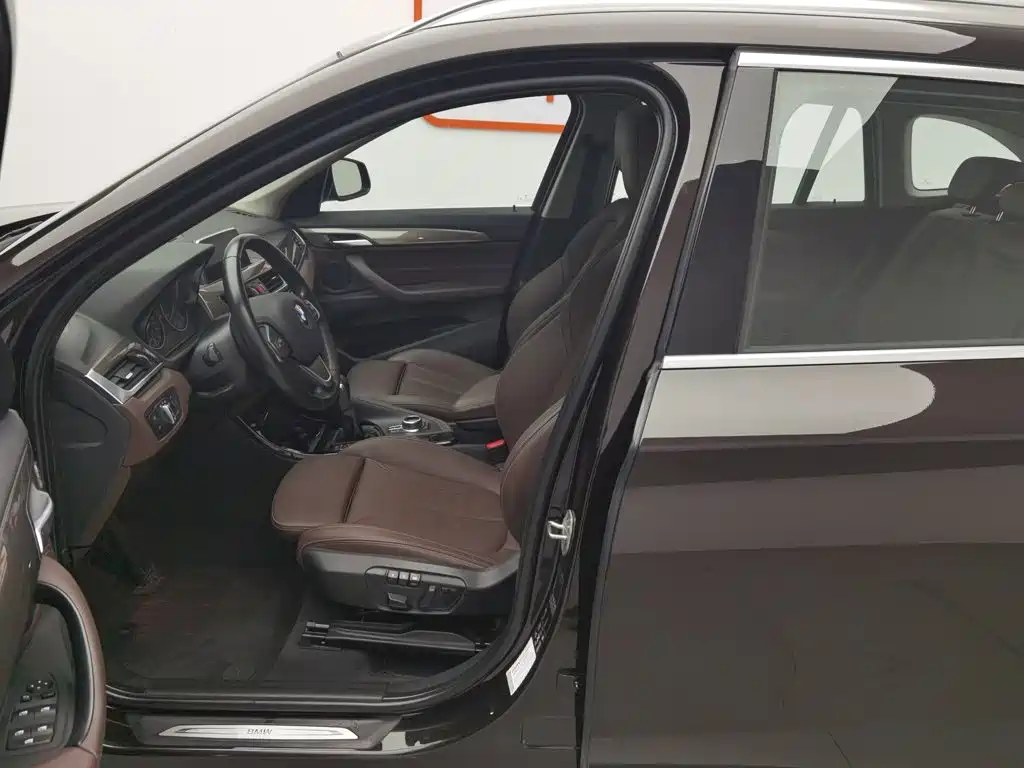 BMW X1 2018 — фото 10