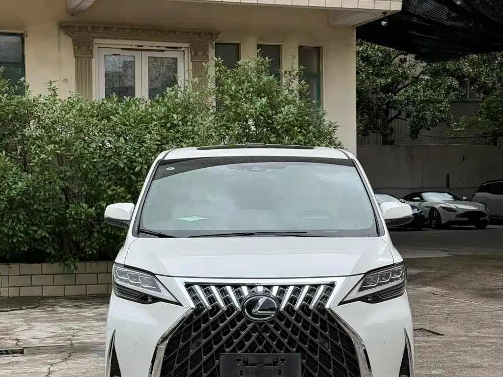 Lexus LM 2021 — фото 3