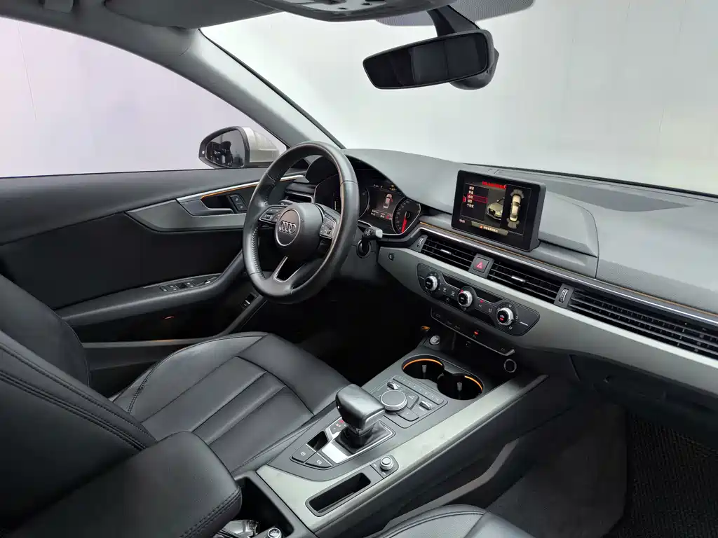 Audi A4L 2020